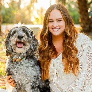 Meet your Posher, Casey